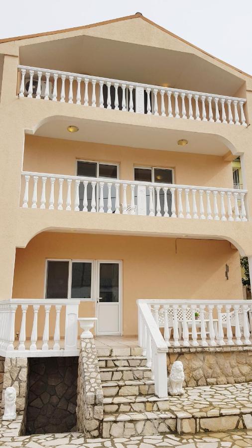 Monte Liza Hotel Dobra Voda Exterior photo