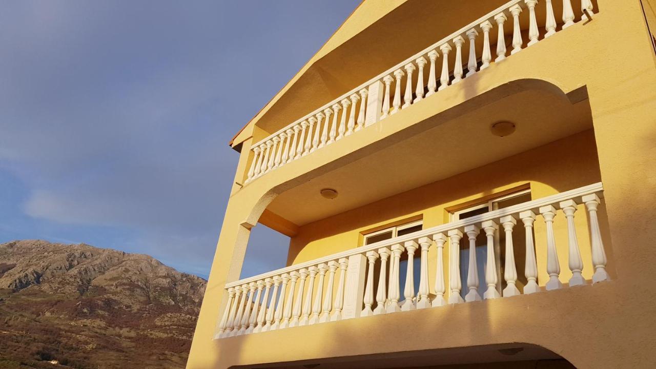 Monte Liza Hotel Dobra Voda Exterior photo