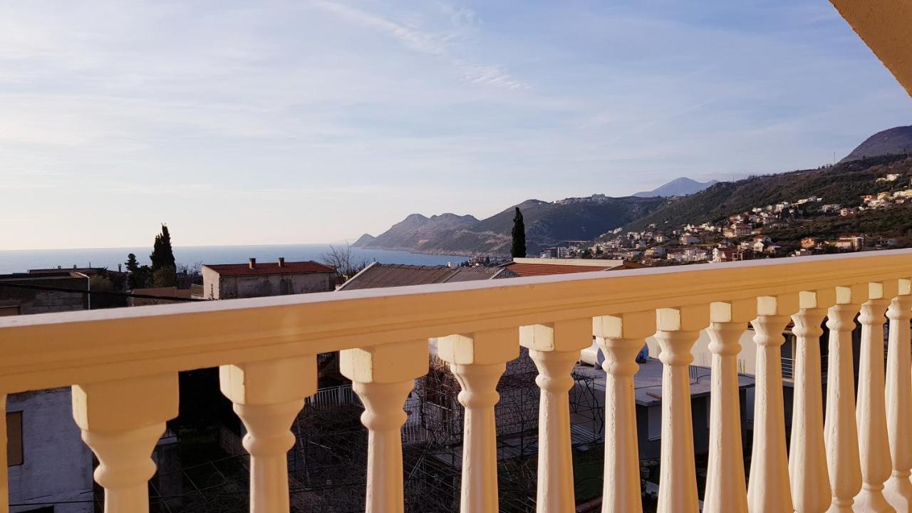 Monte Liza Hotel Dobra Voda Exterior photo