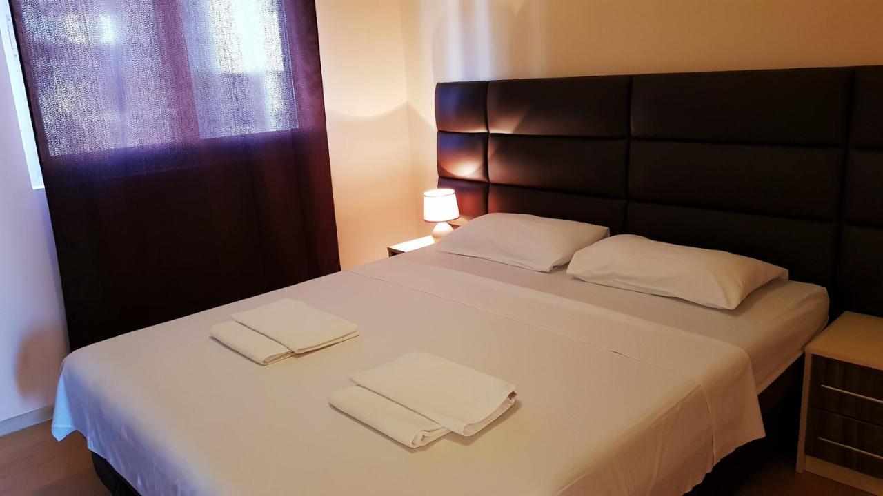 Monte Liza Hotel Dobra Voda Exterior photo